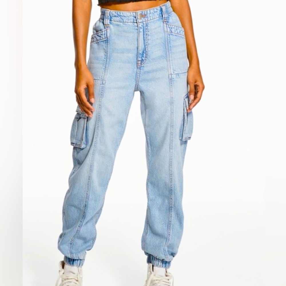 Aeropostale- 90s Super High-Rise Baggy Denim Cargo Jean Joggers Size Small